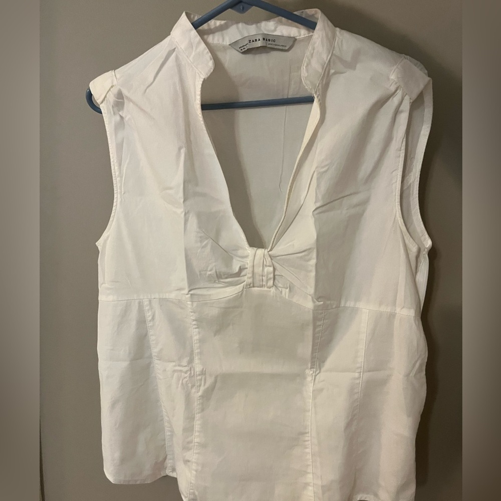 Zara deep V neck fitted sleeveless top